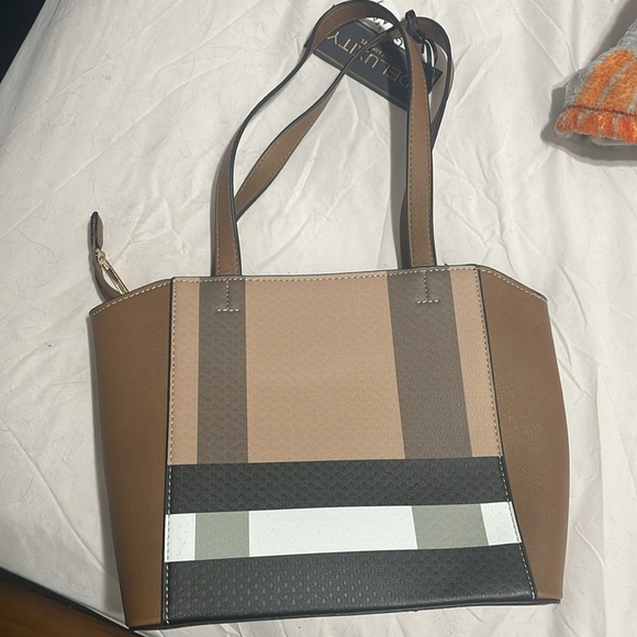 Brown purse - Picture 2 of 3